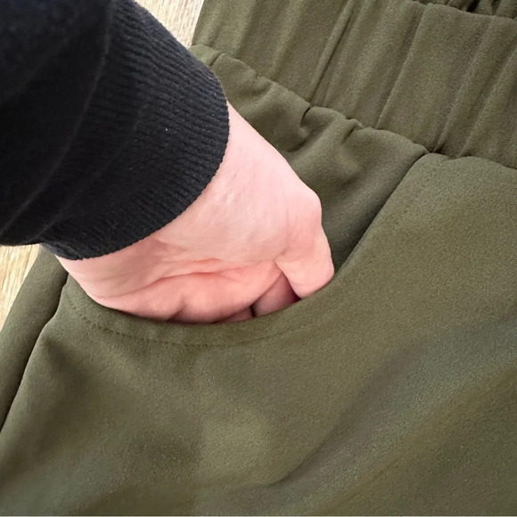 Cosmic Beauty Women’s Dark Green Paperbag Ruffle High Waist Tie Pants Sz 2X GUC - Picture 4 of 7